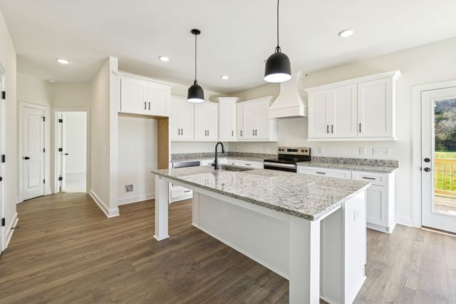 6041 Hurricane Creek Rd, Woodbury, TN 37190