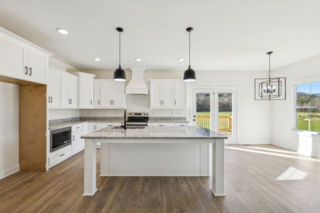 6041 Hurricane Creek Rd, Woodbury, TN 37190