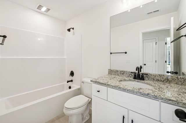 6041 Hurricane Creek Rd, Woodbury, TN 37190