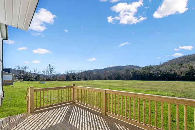 6041 Hurricane Creek Rd, Woodbury, TN 37190