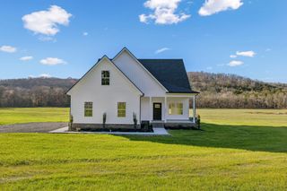 6041 Hurricane Creek Rd, Woodbury, TN 37190
