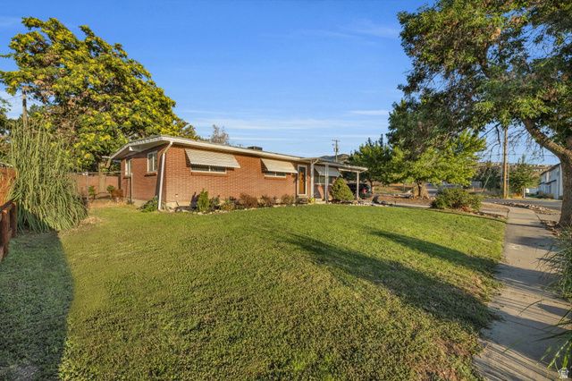 366 N 175 E, North Salt Lake, UT 84054