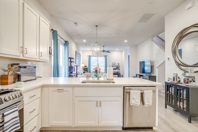 207 Athenia Drive, Fort Worth, TX 76114