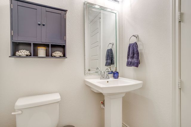 207 Athenia Drive, Fort Worth, TX 76114