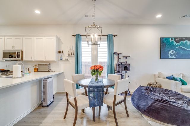 207 Athenia Drive, Fort Worth, TX 76114