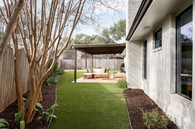 4701 Travis Country CIR, Austin, TX 78735