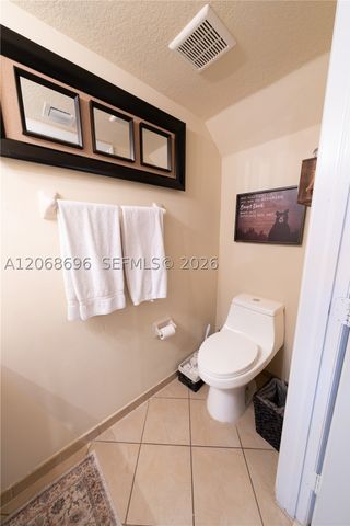 9051 SW 227th St 11, Cutler Bay, FL 33190