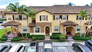 9051 SW 227th St 11, Cutler Bay, FL 33190