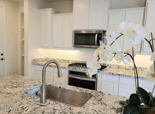 1912 E Rosemary Drive, Chandler, AZ 85286