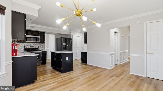 17 CARROLL CT, Sicklerville, NJ 08081