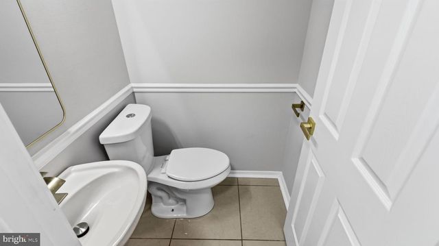 17 CARROLL CT, Sicklerville, NJ 08081