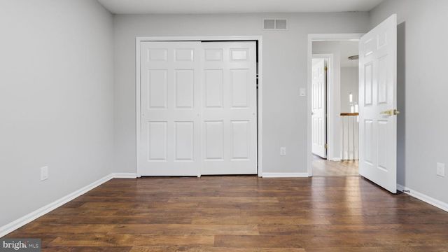 17 CARROLL CT, Sicklerville, NJ 08081