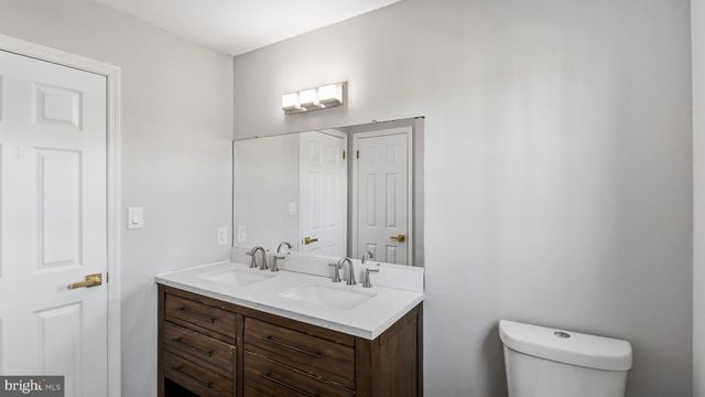 17 CARROLL CT, Sicklerville, NJ 08081