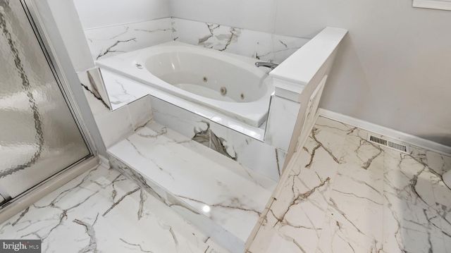 17 CARROLL CT, Sicklerville, NJ 08081