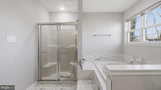 17 CARROLL CT, Sicklerville, NJ 08081