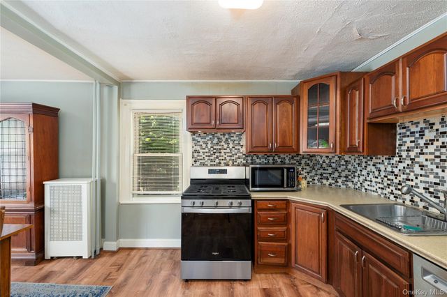 530 Washington Avenue, Beacon, NY 12508