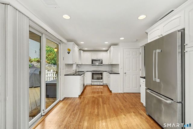115 Parade Hill Road A, New Canaan, CT 06840