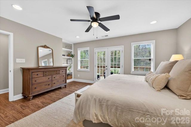 1916 Garibaldi Avenue, Charlotte, NC 28208