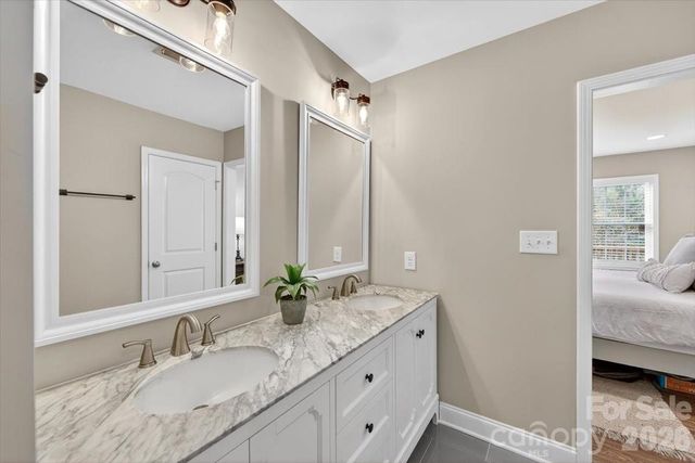 1916 Garibaldi Avenue, Charlotte, NC 28208