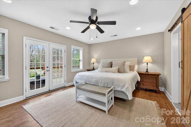 1916 Garibaldi Avenue, Charlotte, NC 28208