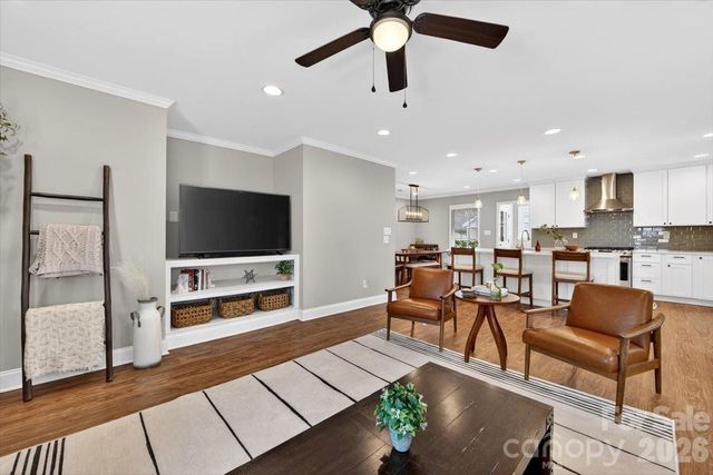 1916 Garibaldi Avenue, Charlotte, NC 28208