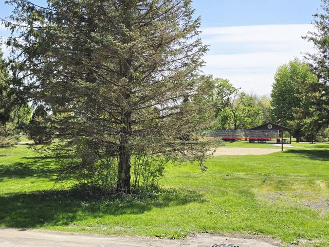 812 2nd Avenue NE, Austin, MN 55912
