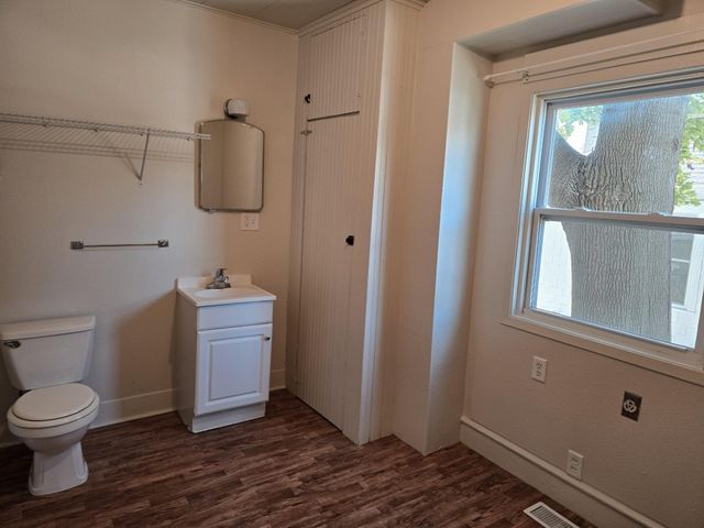 812 2nd Avenue NE, Austin, MN 55912