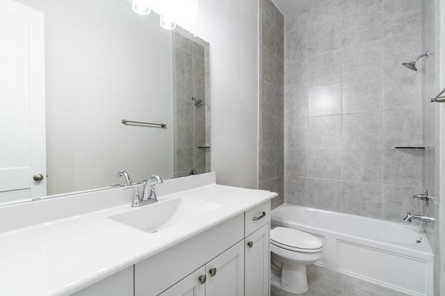 27054 Golden Knoll Drive, Magnolia, TX 77354