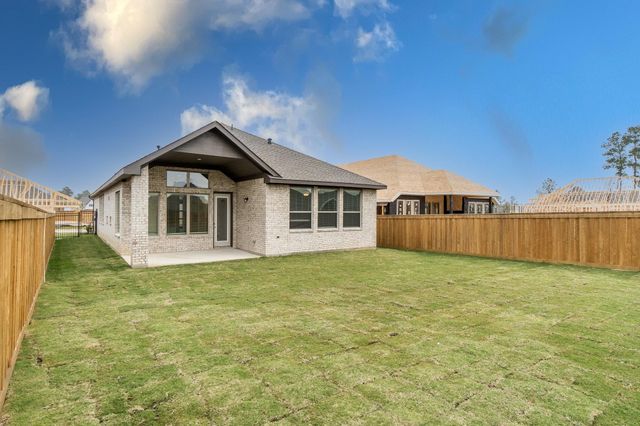 27054 Golden Knoll Drive, Magnolia, TX 77354