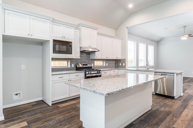 27054 Golden Knoll Drive, Magnolia, TX 77354