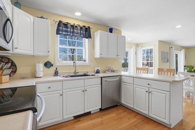 12 Lake View Drive, Ashburnham, MA 01430