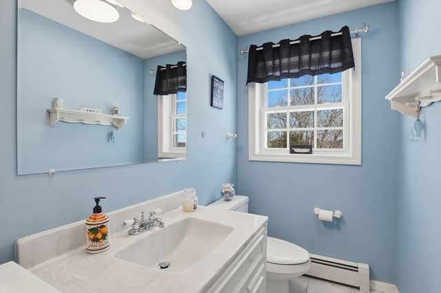 12 Lake View Drive, Ashburnham, MA 01430