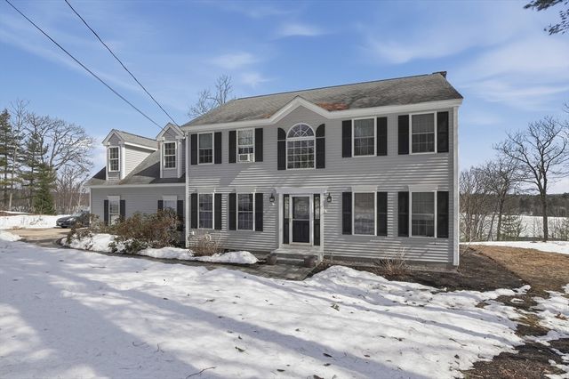 12 Lake View Drive, Ashburnham, MA 01430