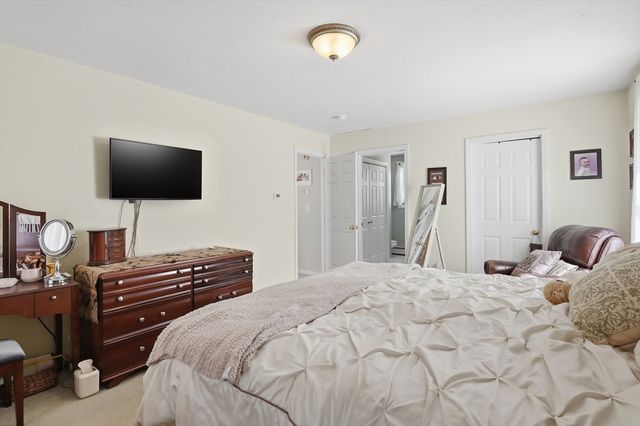 12 Lake View Drive, Ashburnham, MA 01430