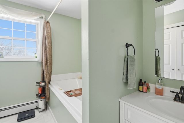 12 Lake View Drive, Ashburnham, MA 01430