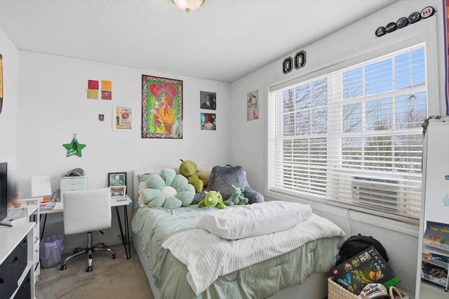 12 Lake View Drive, Ashburnham, MA 01430