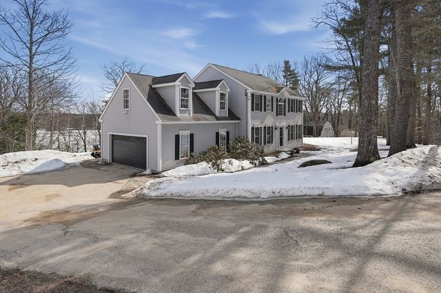 12 Lake View Drive, Ashburnham, MA 01430