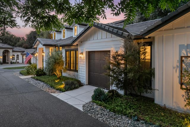 4332 Poseidon Ln, Sacramento, CA 95841