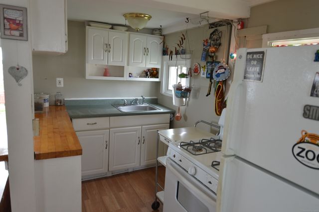 8 Waterbury Avenue, Milford, CT 06460