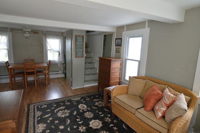 8 Waterbury Avenue, Milford, CT 06460