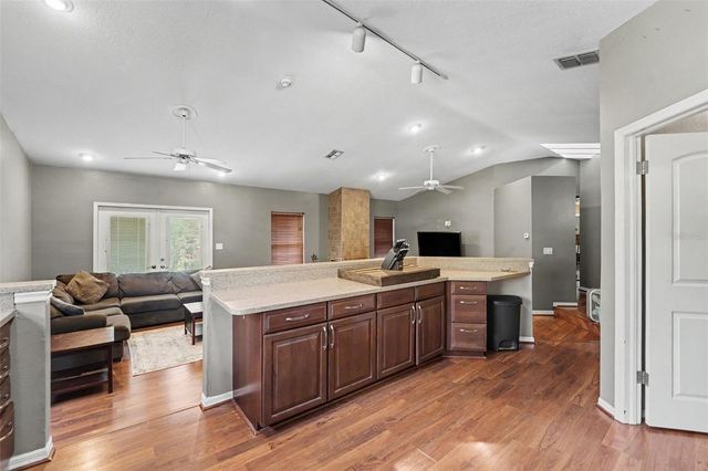 5422 FOLEY SQUARE, New Port Richey, FL 34652