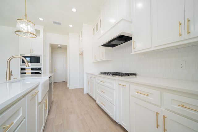 320 Saddle Brook Drive, Hallsville, TX 75650