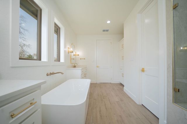 320 Saddle Brook Drive, Hallsville, TX 75650