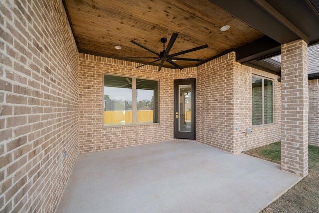 320 Saddle Brook Drive, Hallsville, TX 75650