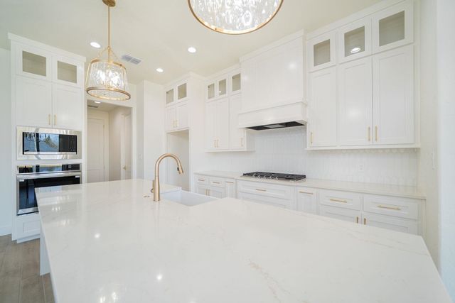 320 Saddle Brook Drive, Hallsville, TX 75650