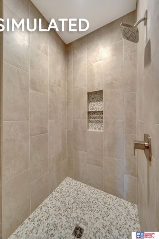 10515 Majestic Lane, Lincoln, NE 68527