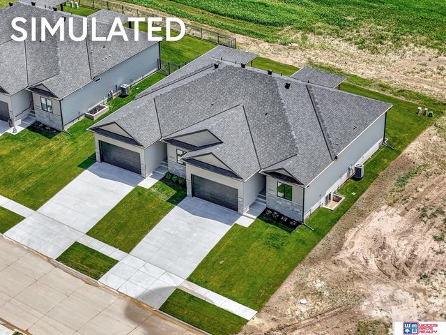 10515 Majestic Lane, Lincoln, NE 68527