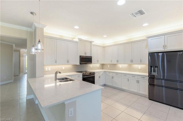 10026 Windy Pointe CT, Fort Myers, FL 33913