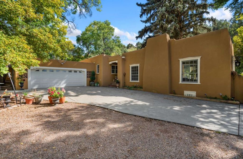 6 Big Tesuque Canyon, Santa Fe, NM 87506