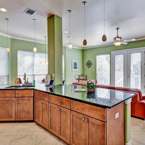 1943 Glencove DR, Kingsland, TX 78639